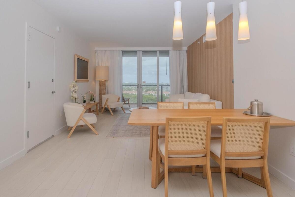 2B 2B Luxury Ocean Views Apt In Hallandale Beach Apartment Bagian luar foto