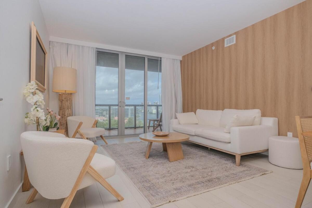 2B 2B Luxury Ocean Views Apt In Hallandale Beach Apartment Bagian luar foto